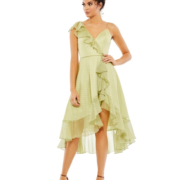 Mac Duggal Dresses & Skirts - ✔️#73B BNWT MAC DUGGAL dress in Pistaccio # 70163